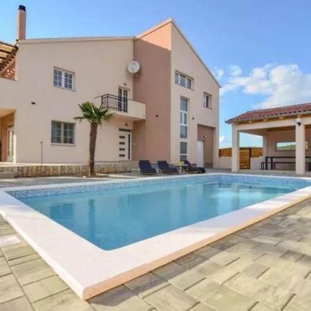 Vransko Apartamento *
